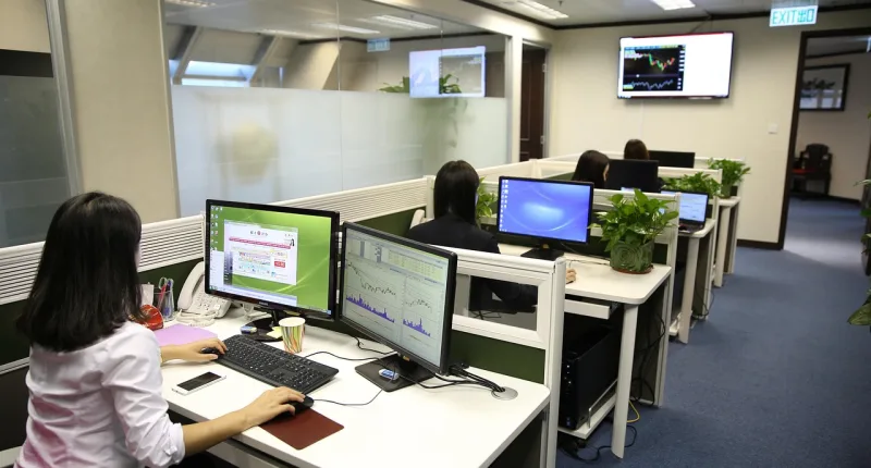 6 High-Paying Jobs Without a Degree